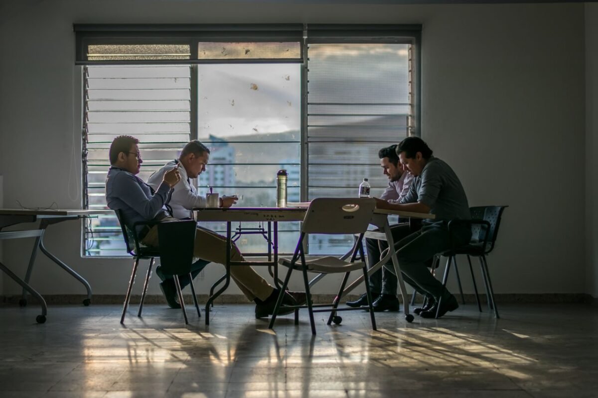 Por qué es importante coordinar la comunicación entre RR. HH. y medicina laboral
